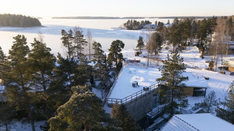 Priimaa Westendin arvoalueelle – Uudenmaan Huopakatot takasi laadun omakotitalon katolle